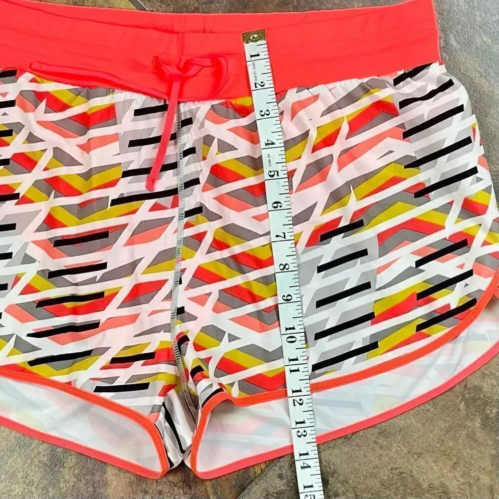 Fabletics Suva Run Shorts Large - Picture 3 of 10